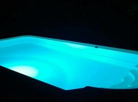 Nasvícený bazén